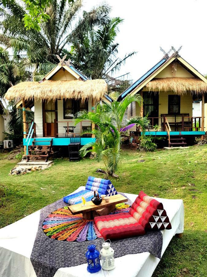 ฺbay Yard Hut Hotel Koh Chang Buitenkant foto